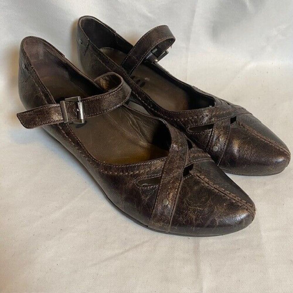 FIDJI Brown Metallic Leather Mary Janes Womens 7.5 Low Heel Sandals Heels